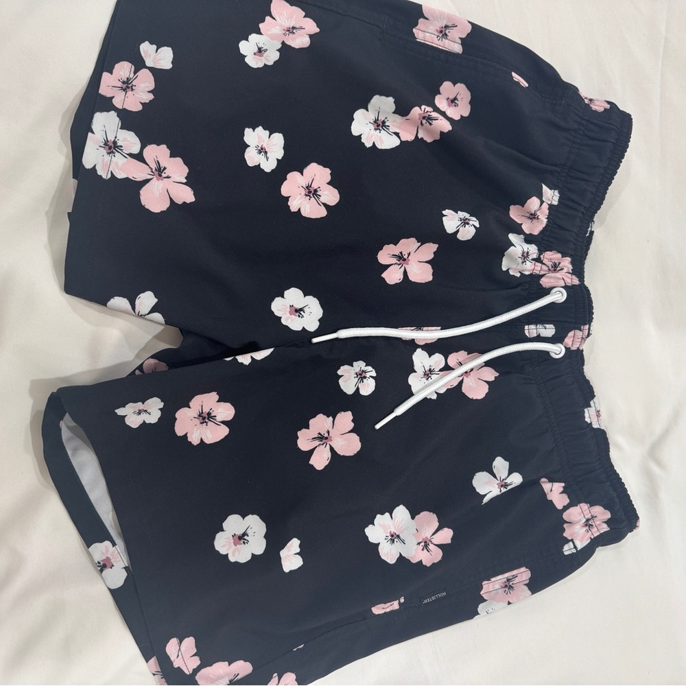 Hollister Black and Pink Athletic Shorts with Elastic Waistband